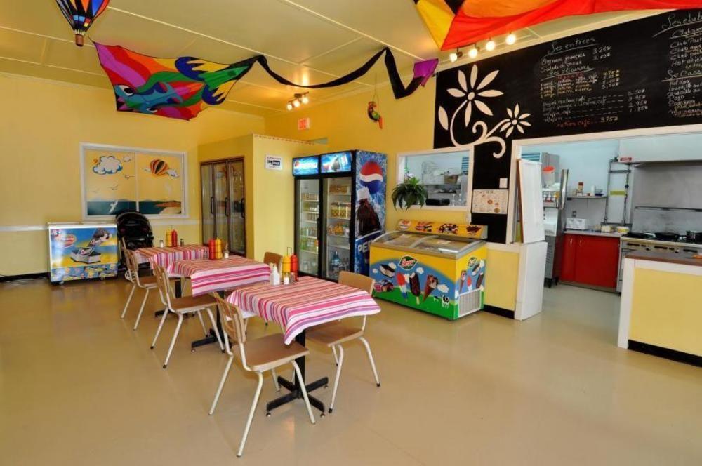 Camping & Chalets De La Demi-Lieue Hotel Saint-Jean-Port-Joli Luaran gambar